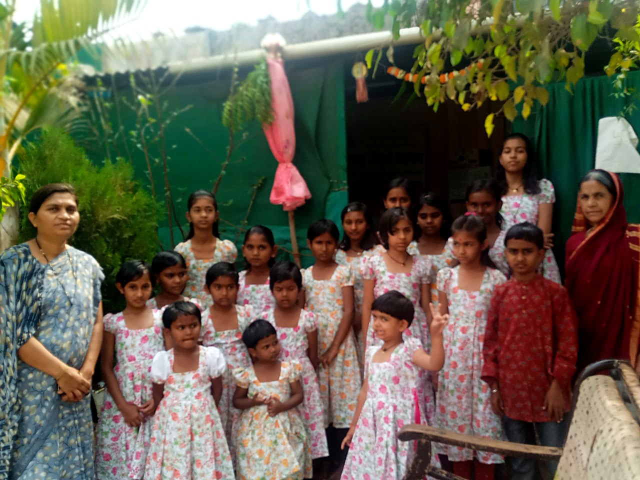 आश्रमातील दैनंदिन योगवर्ग